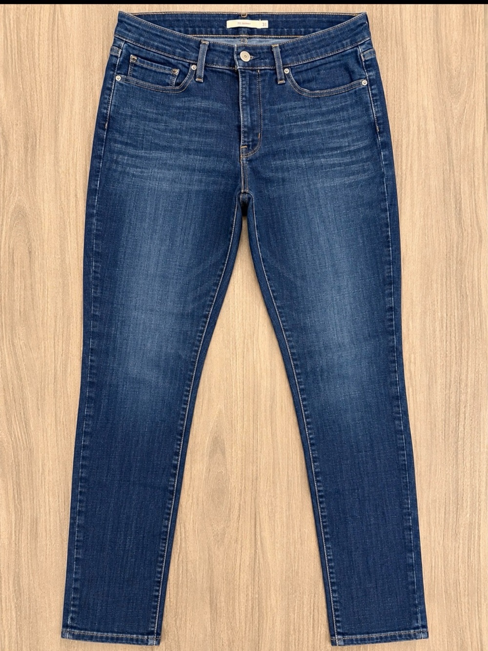 Levi’s 711 Skinny Jeans Women’s Size 31 Dark Wash Blue Denim Mid Rise